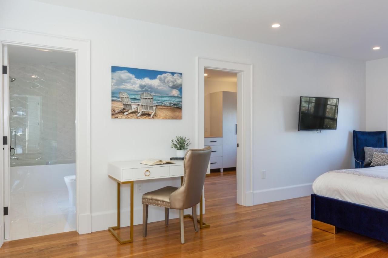 Villa Luxury Oceanfront Bayside Jewel à Quincy Extérieur photo