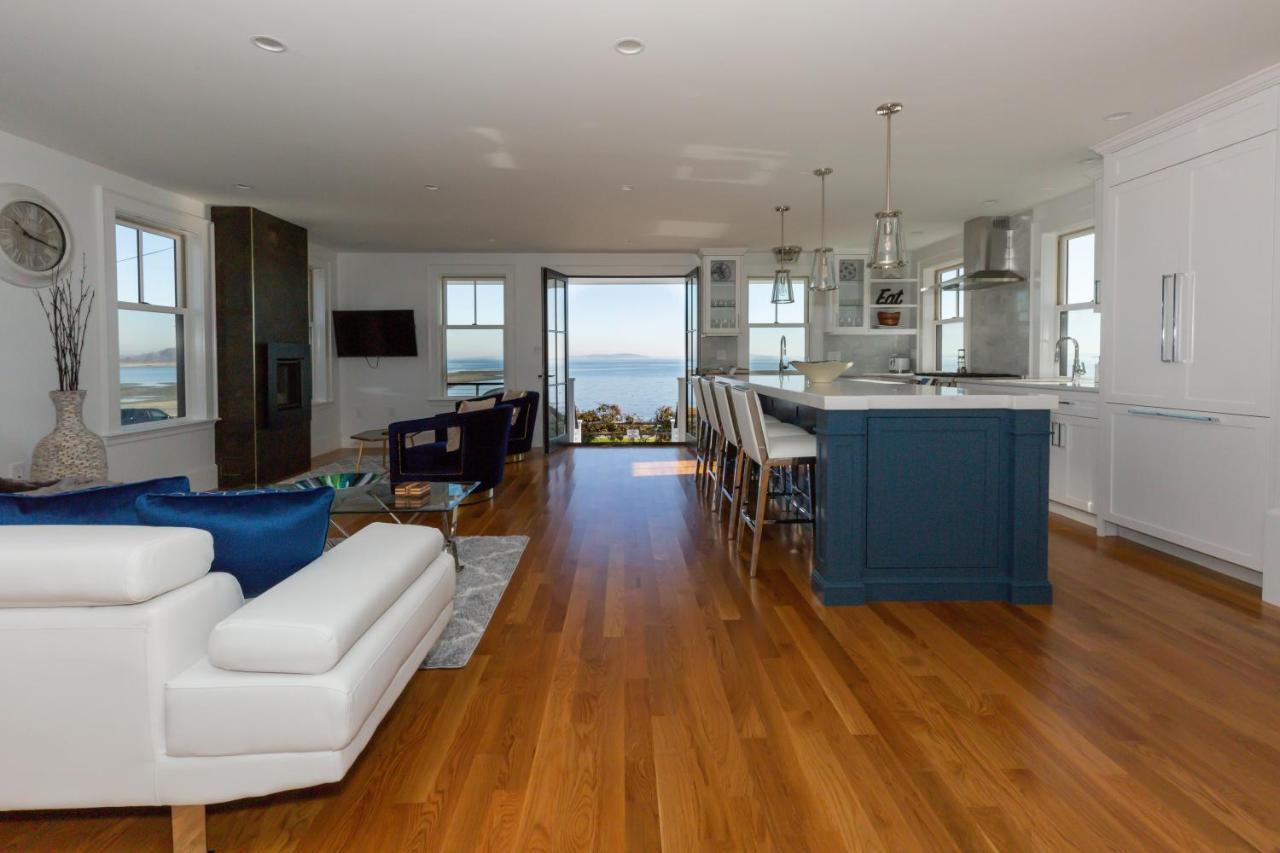 Villa Luxury Oceanfront Bayside Jewel à Quincy Extérieur photo