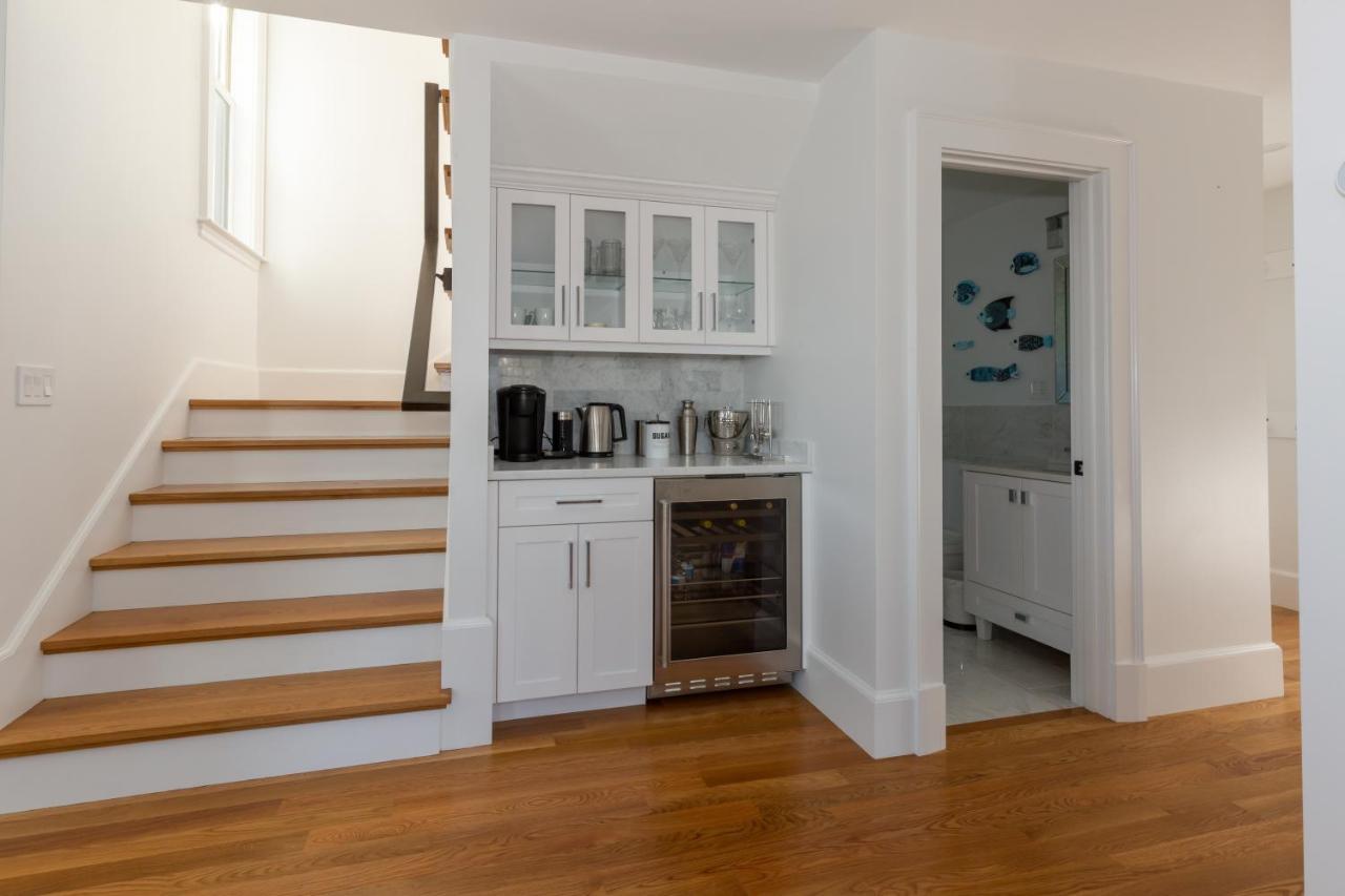 Villa Luxury Oceanfront Bayside Jewel à Quincy Extérieur photo